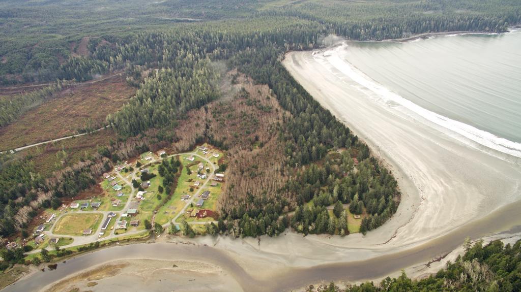 The Bamfield Motel Salmon Beach ภายนอก รูปภาพ